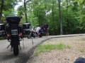Motoquero en camping