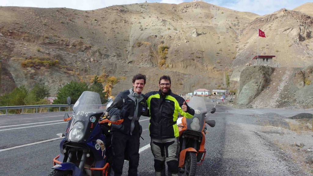 Con Daniele. Italiano en otra KTM990